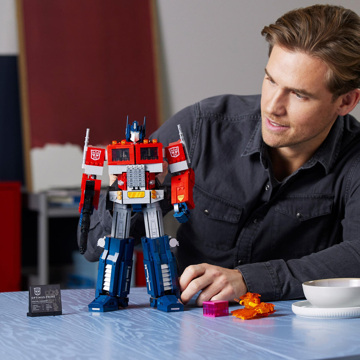 LEGO Icons 10302 Optimus Prime