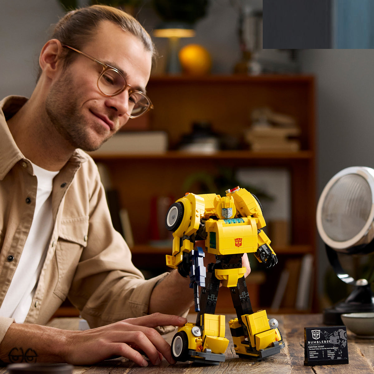 LEGO Icons 10338 Transformers Bumblebee