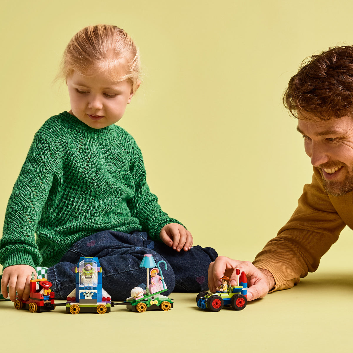 LEGO Disney and Pixar 43264 Partyzug und das Auto RC aus Toy Story