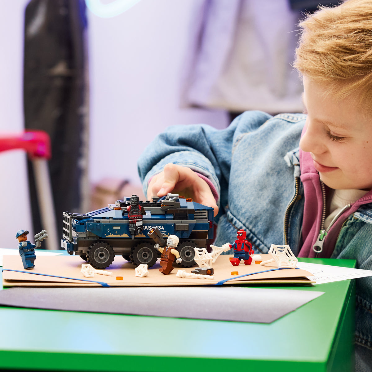 LEGO Marvel 76349 Spider-Man Jagt den Gefängnistransporter