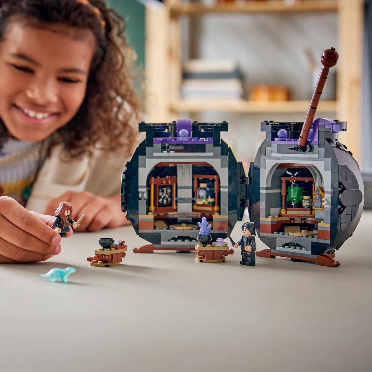 LEGO Harry Potter 76464 Kessel: Geheimes Klassenzimmer für Zaubertränke