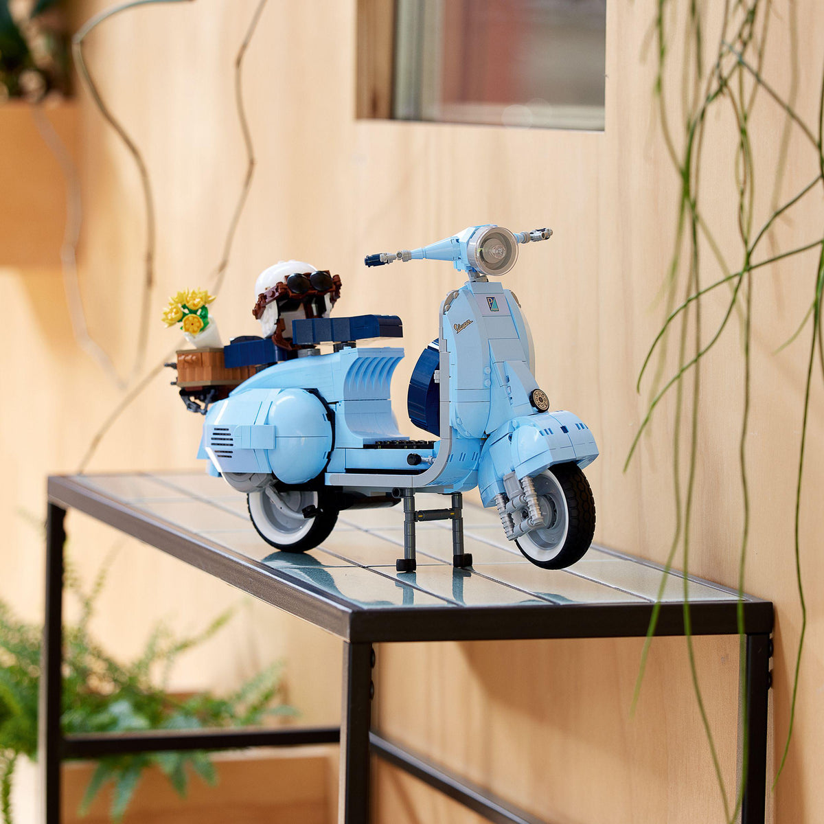 LEGO Icons 10298 Vespa 125