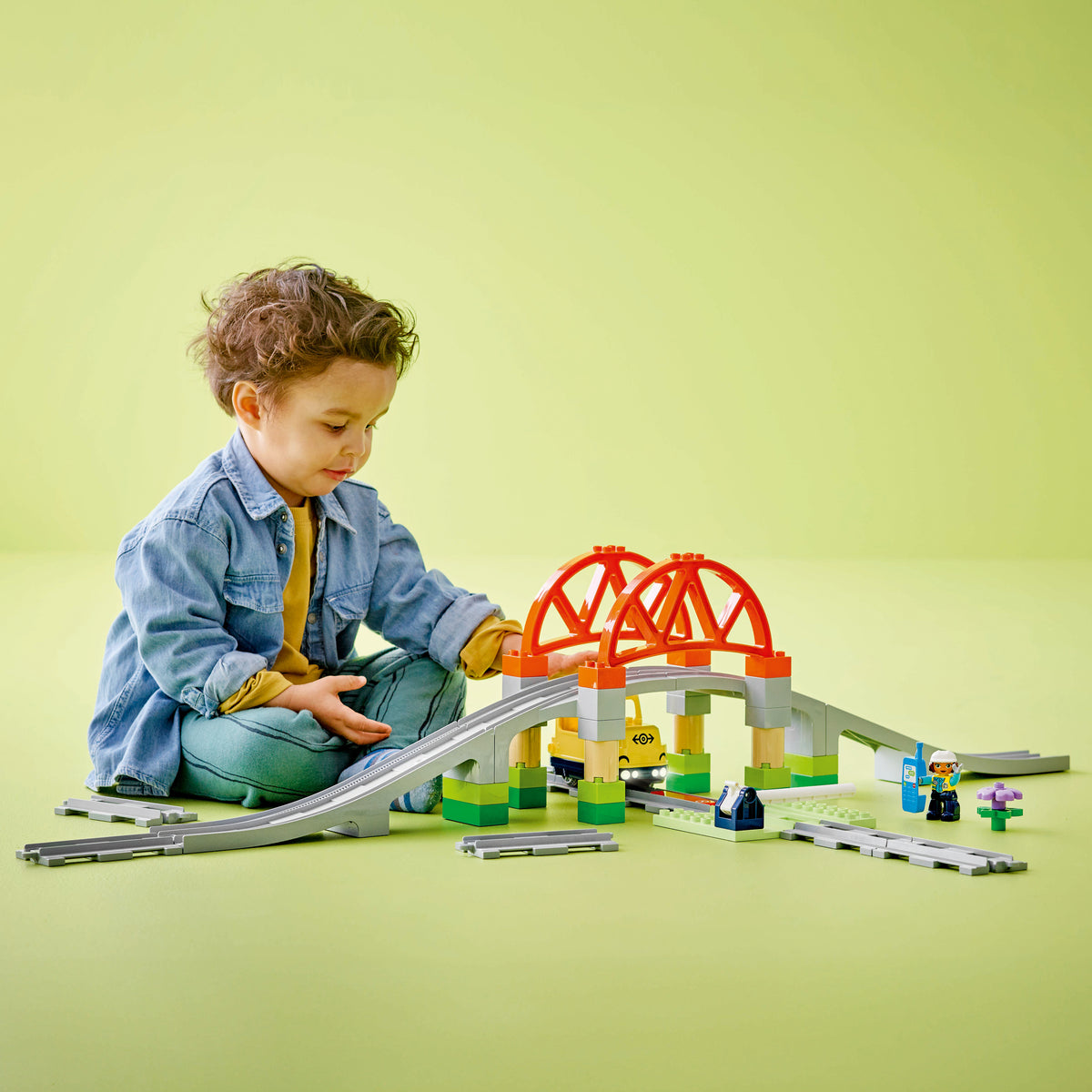 LEGO DUPLO 10426 Eisenbahnbrücke und Schienen – Erweiterungsset