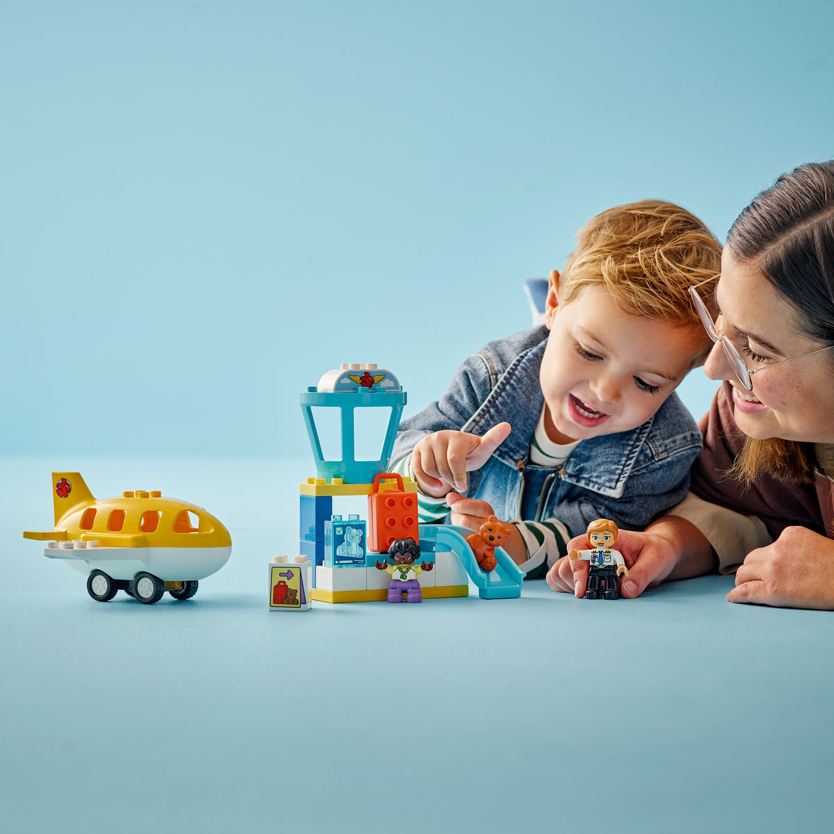 LEGO DUPLO 10443 Erster Besuch im Flughafen
