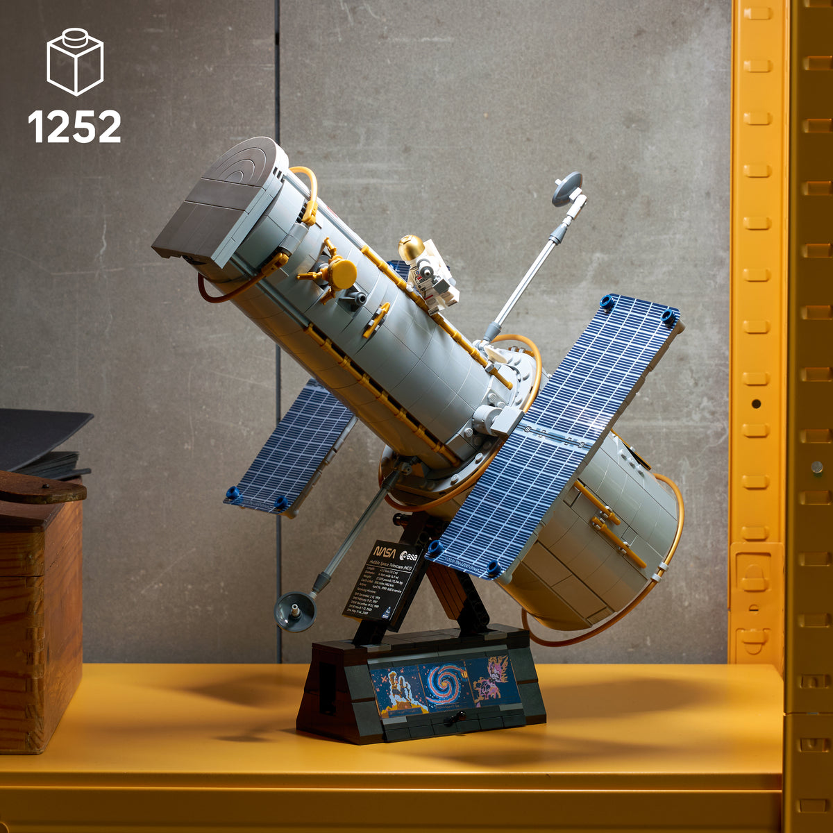 LEGO Icons 11382 Hubble-Weltraumteleskop