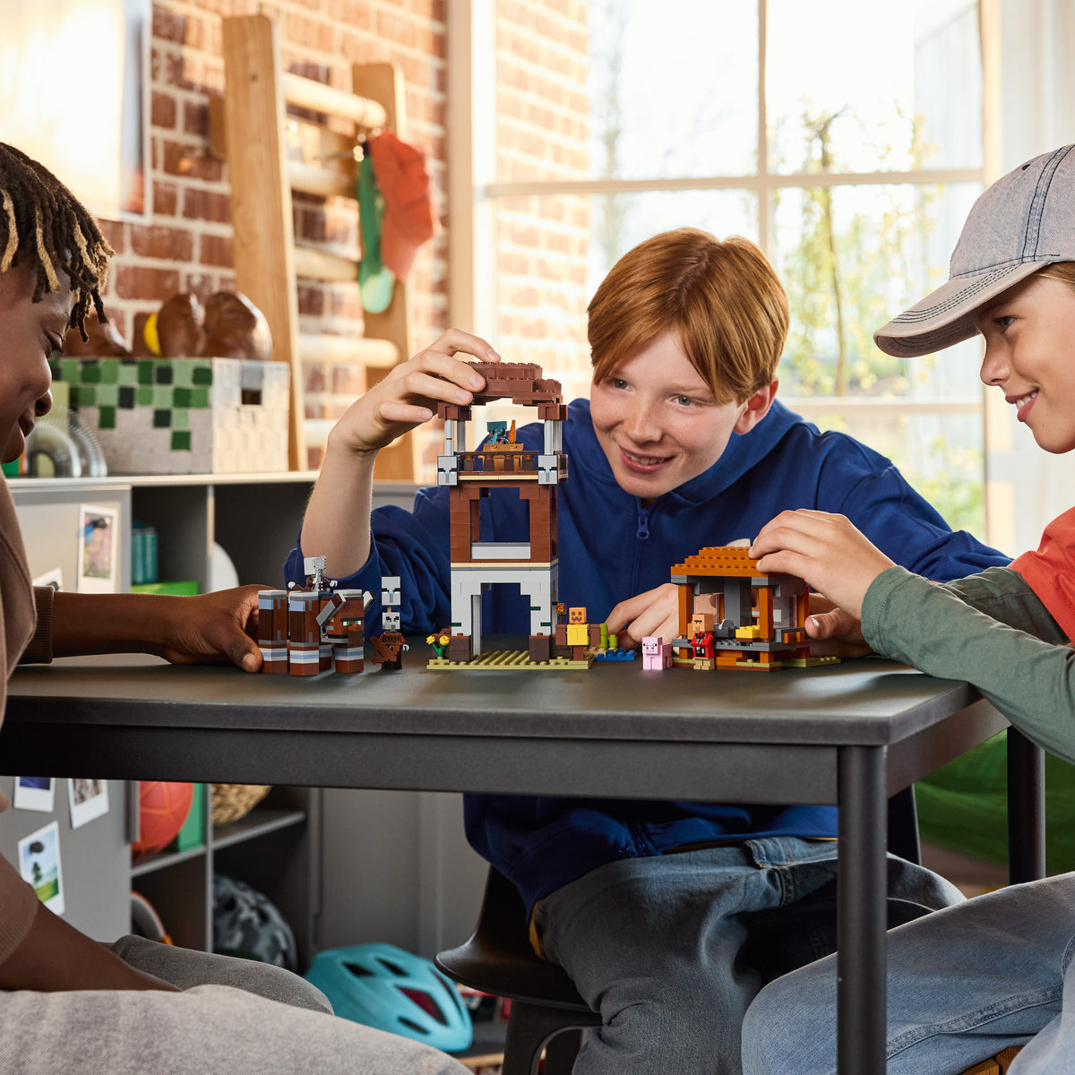 LEGO Minecraft 21278 Ein Verwüster am Plünderer-Außenposten