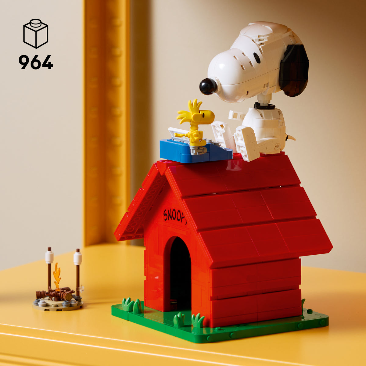 LEGO Ideas 21368 Peanuts: Snoopys Hundehütte