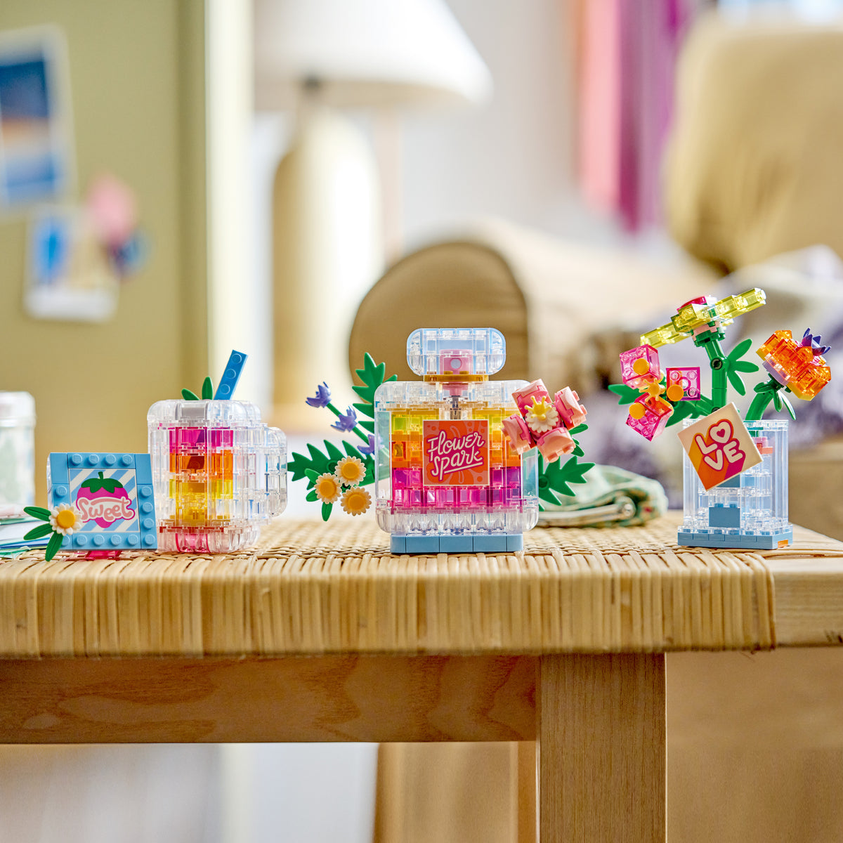 LEGO Creator 31383 Parfümflasche mit Blumendeko
