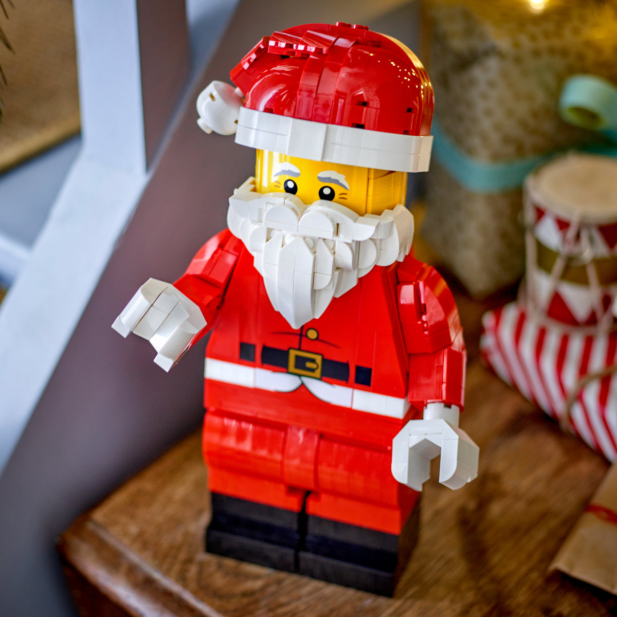 LEGO 40820 große Weihnachtsmann-Minifigur