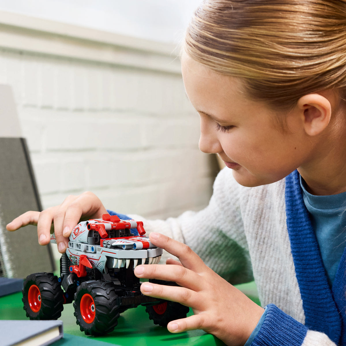 LEGO Technic 42200 Monster Jam™ ThunderROARus™