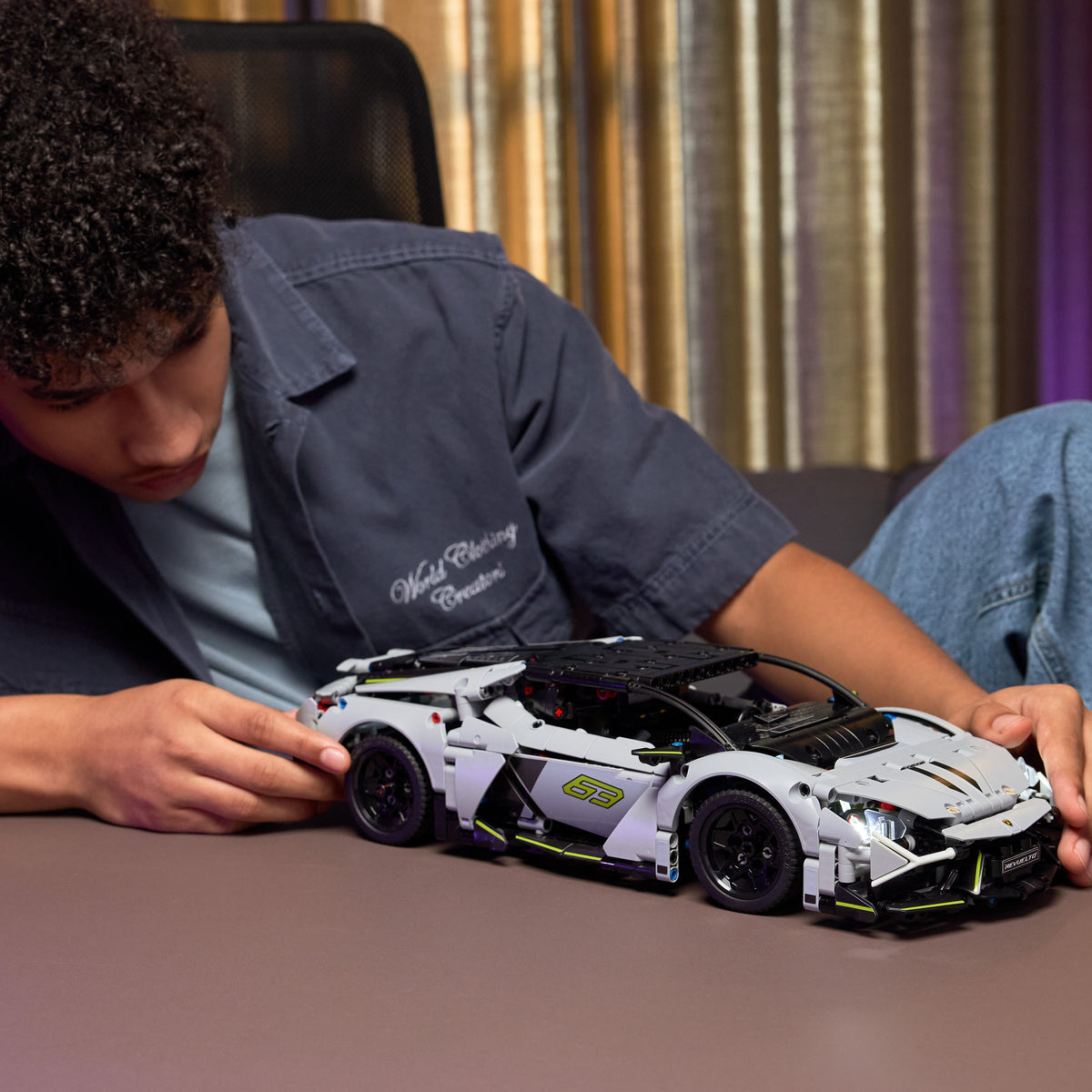 LEGO Technic 42214 Lamborghini Revuelto Supersportwagen