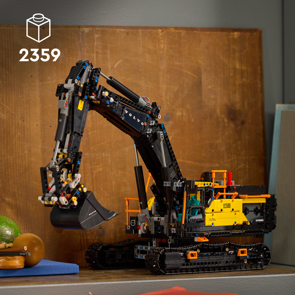 LEGO Technic 42215 Volvo EC500 Hybrid Bagger