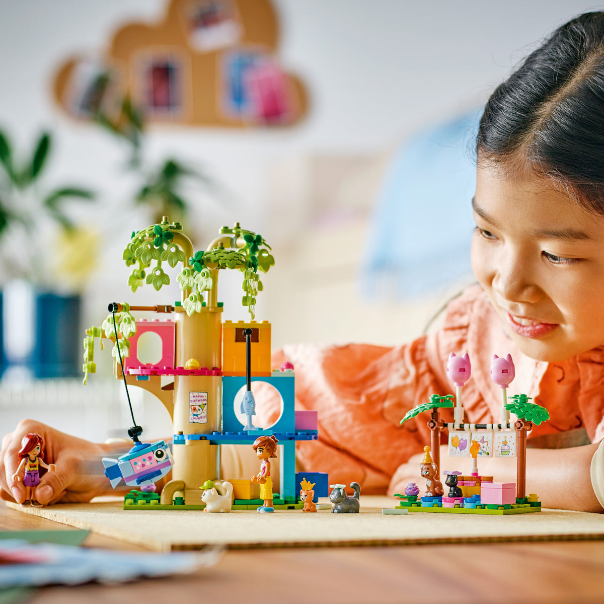 LEGO Friends 42666 Katzengeburtstagsparty & Baumhaus