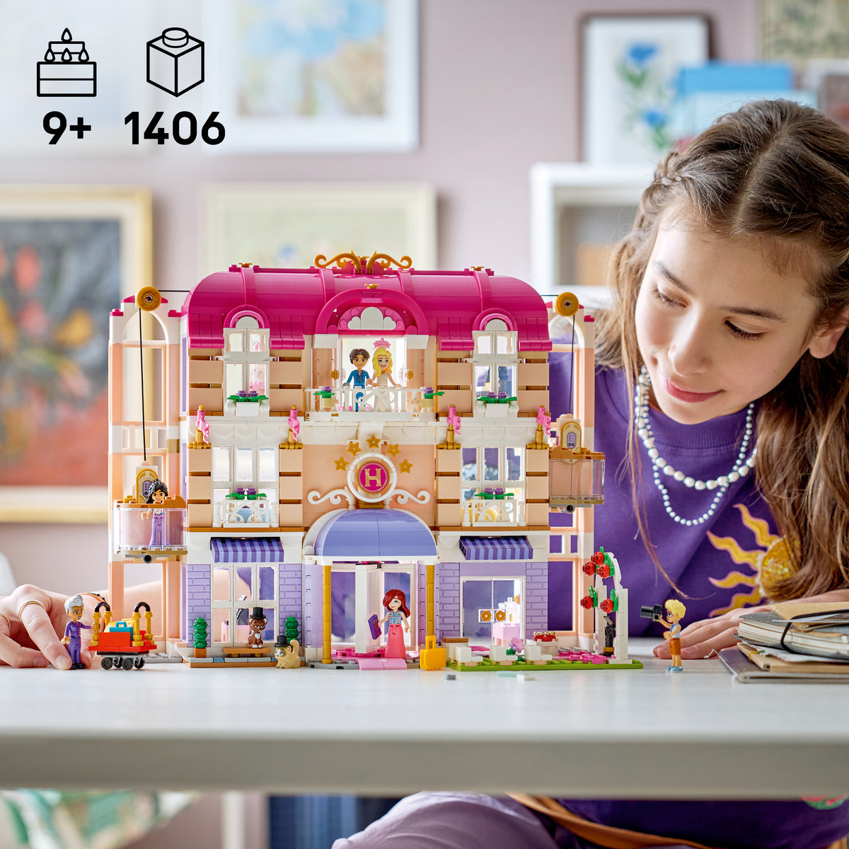 LEGO Friends 42704 Das Grandhotel von Heartlake City