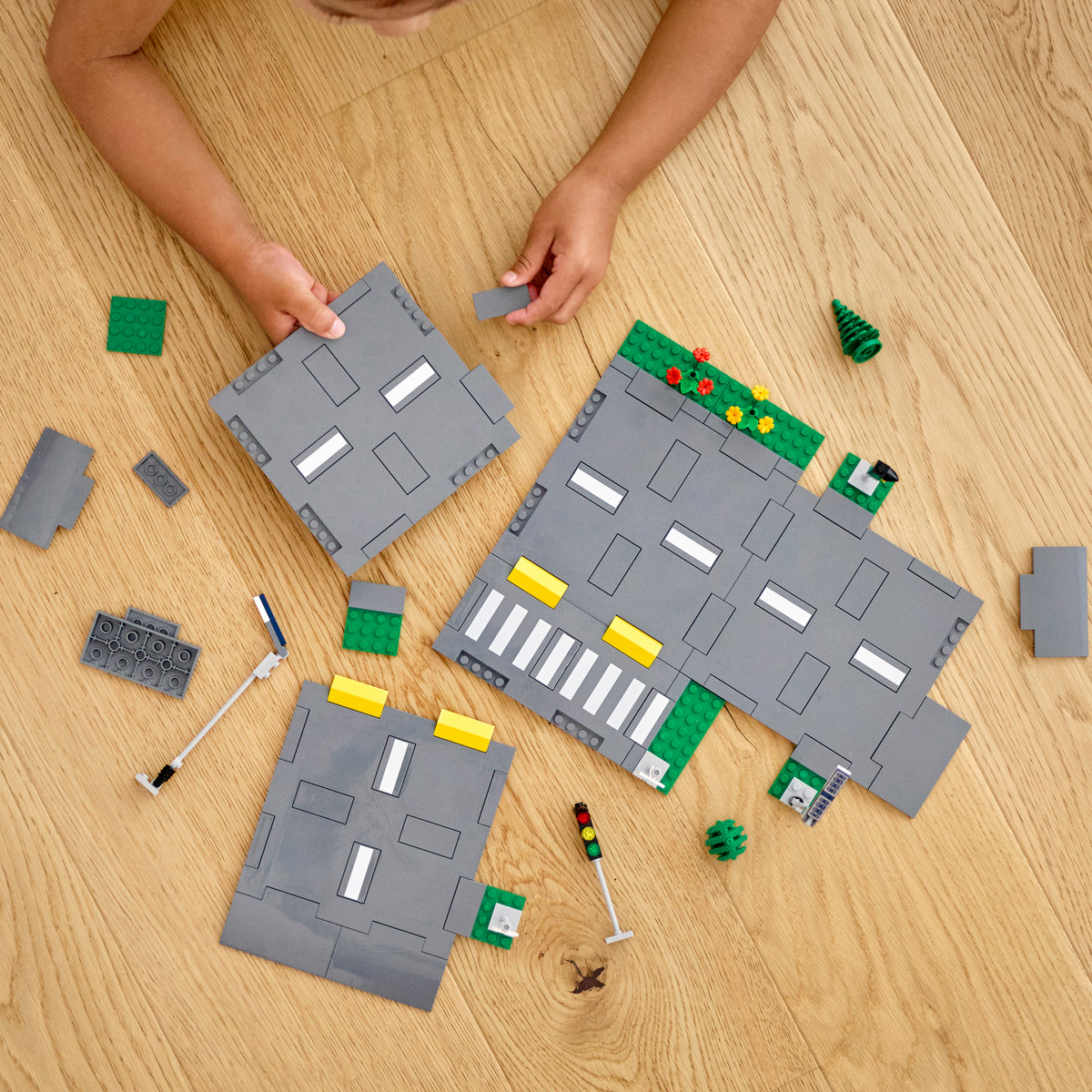 LEGO City 60304 Straßenkreuzung mit Ampeln