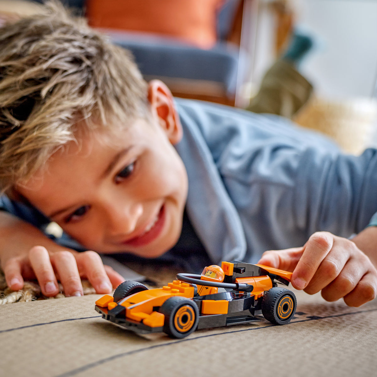 LEGO City 60442 F1 Rennfahrer mit McLaren Rennauto