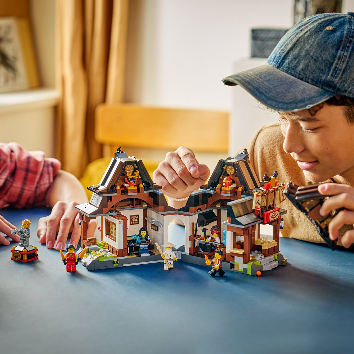 LEGO NINJAGO 71858 15-jähriges Jubiläum: Vier-Waffen-Schmiede
