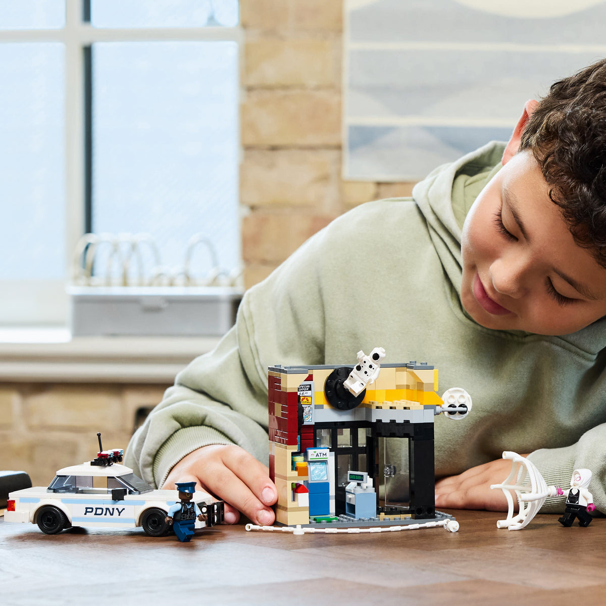 LEGO Marvel 76311 Spider-Verse: Miles Morales vs. Spot