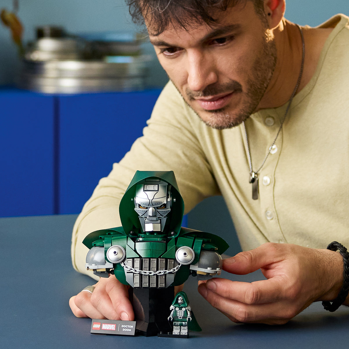 LEGO Marvel 76345 Doctor Doom Büste