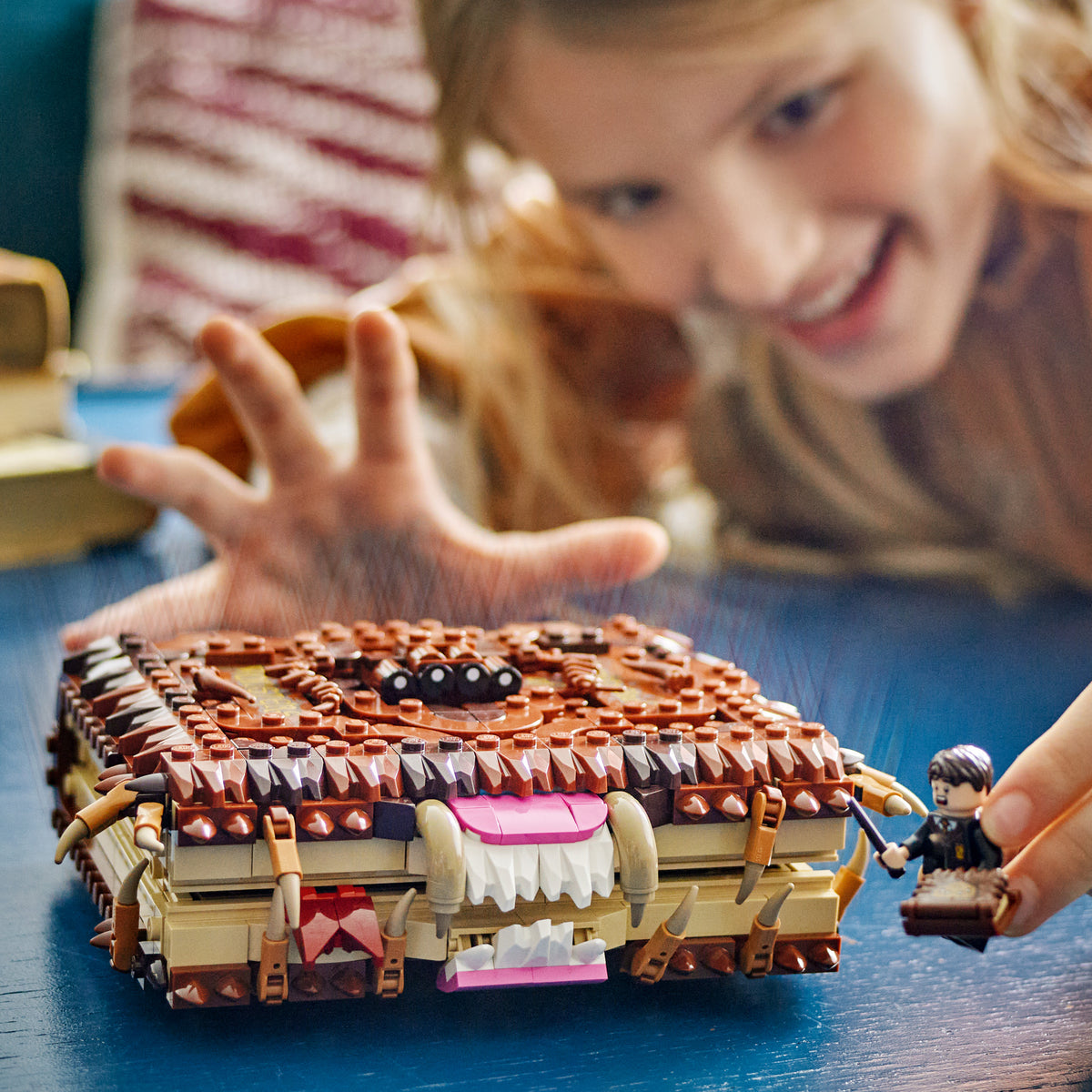 LEGO Harry Potter 76449 Beißendes Monsterbuch der Monster