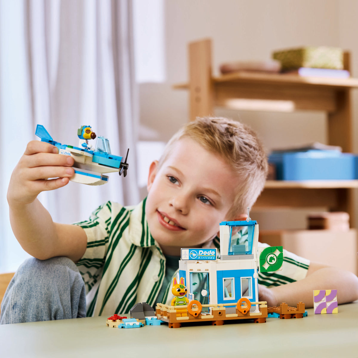 LEGO Animal Crossing Flieg mit Dodo Airlines