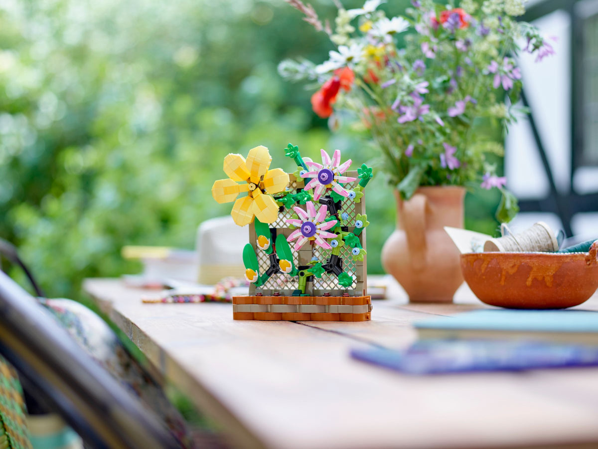 LEGO Botanicals 40683 Blumenrankgitter