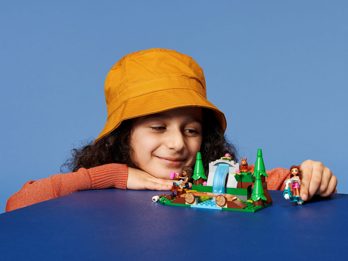 LEGO Friends 41677 Wasserfall im Wald